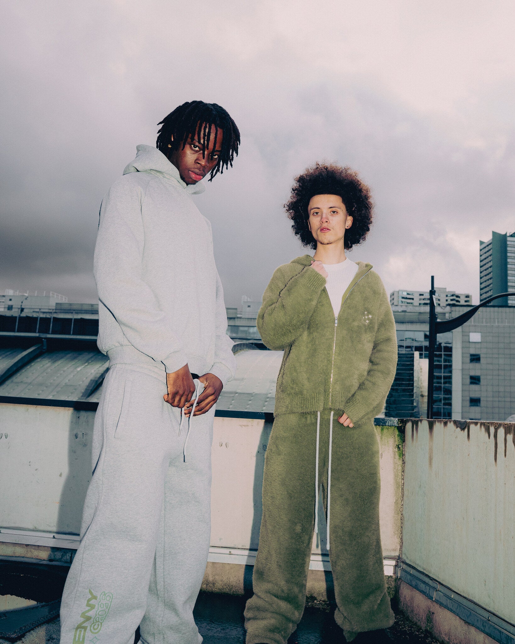 PANTALON HENNY X GUAVA GRIS